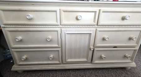 Solid Wood Bedroom Set