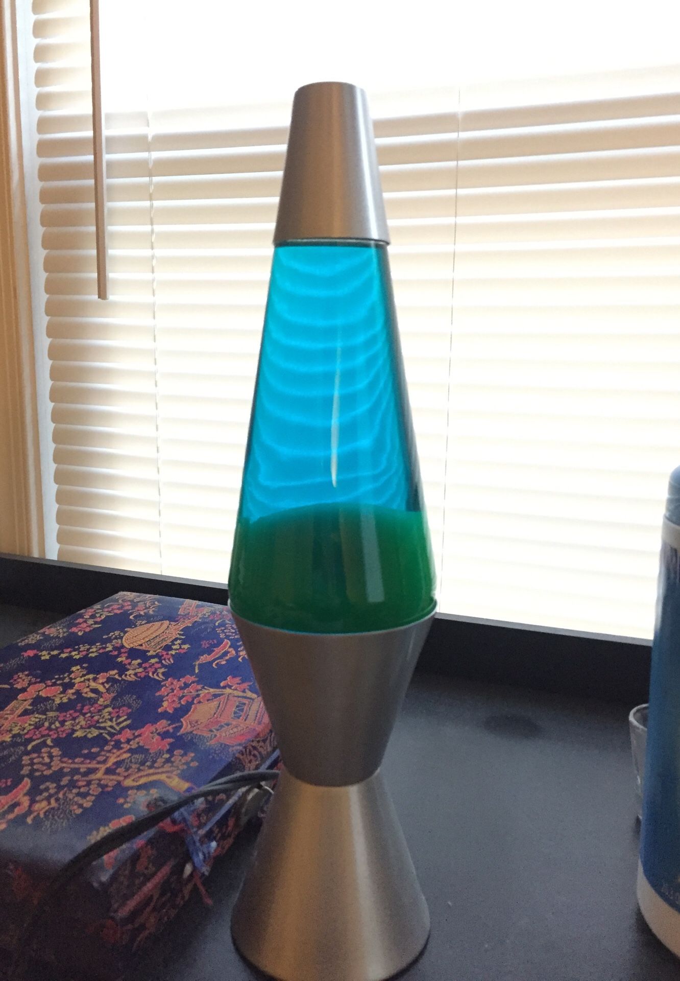 Lamp movement lava lamp