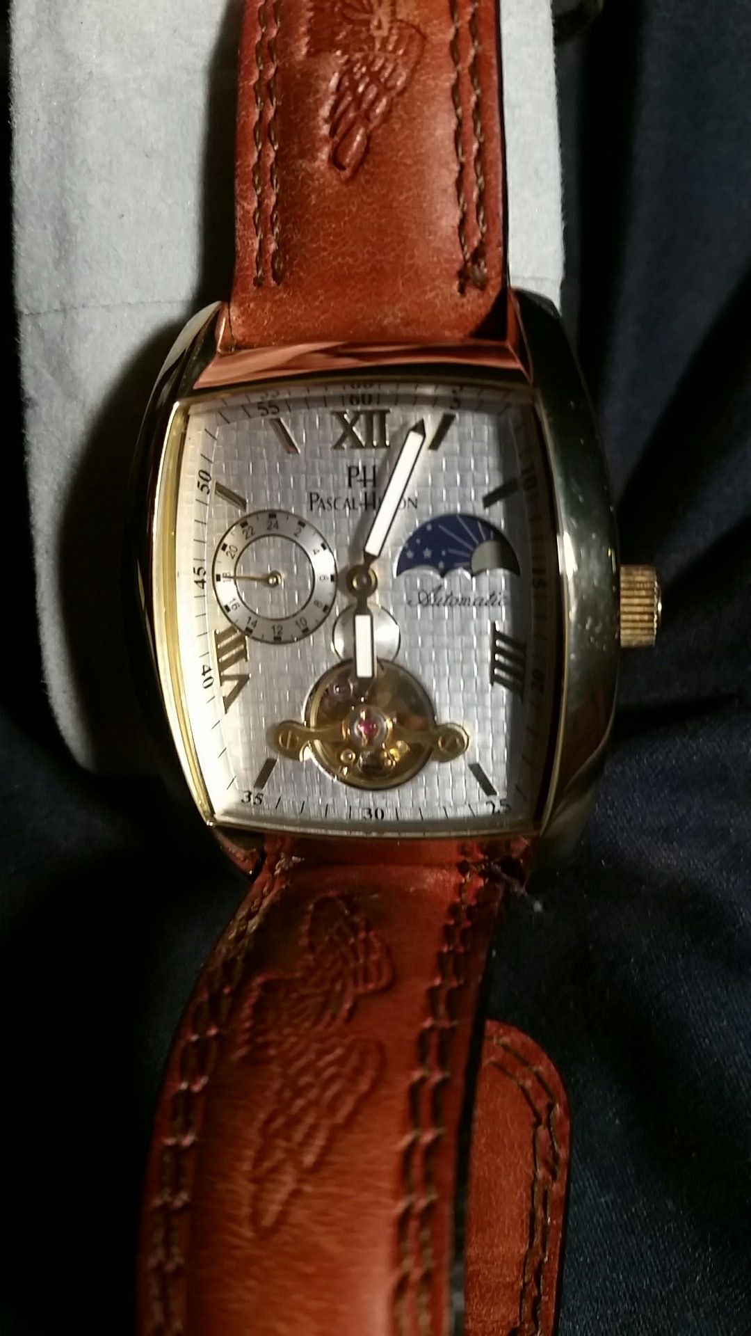 PASCAL HILTON MOONPHASE AUTOMATIC