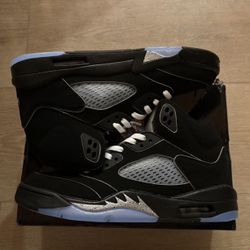 Size 11 Jordan 5 Metallics