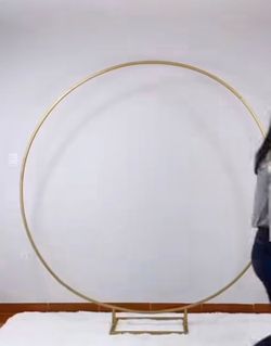 Round backdrop gold stand