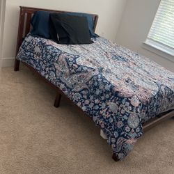 Full Size Bed 