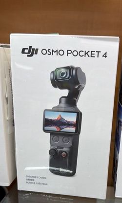 DJI Osmo Pocket 4 Creator Combo