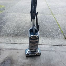 Vacuum Cleaner  Shark 