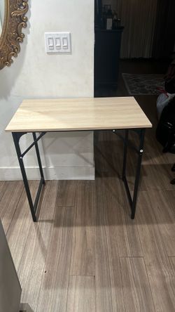 31 Inch Computer Desk Home Office Desk Gaming Writing Desk Modern Simple Style Study Work Table with Metal Frame,