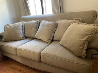 Nice Sofa, 2 end, coffee table Moving must go