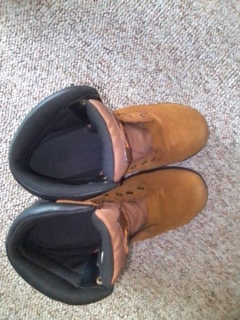 Women's Size 9 Boots