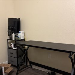 Desk and side table *PICK UP ONLY*
