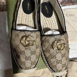 Gucci Shoes For Women  New 
