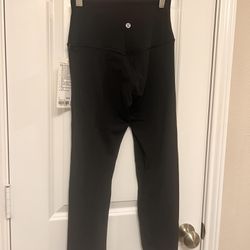 Lululemon Black Align HR pant 25” Size 4 (new With Tag) for Sale in