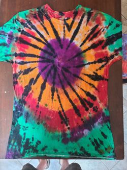 Tie Dye 2XL T-Shirt.