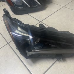 2018-2021 Lexus NX 300 Right Headlight 