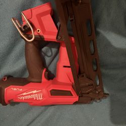 Milwaukee Nail Gun 