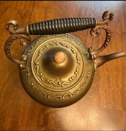 Vintage Brass Teapot – Ornate Victorian-Style Design