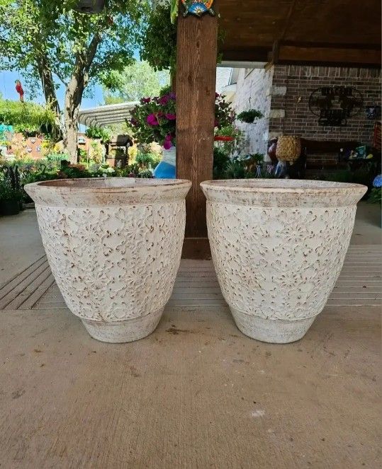 White Flower Clay Pots, Planters, Plants. Pottery,  Talavera $80 cada una