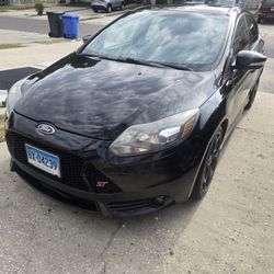 Ford Focus ST-3  2013 Mint 