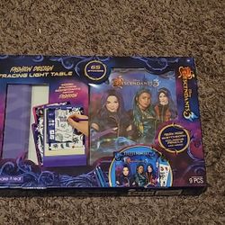 Disney Descendants 3 - Drawing Board with Light Stencils, Sketchbook, Stickers