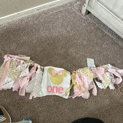 Minnie High Chair Banner One 