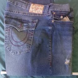 MENS SIZE: (42)    **TRUE RELIGION: RICKY: RELAXED FIT **  (•SUPER CLEAN •WORN 2X •10/10 CONDITION)    $$80 O.B.O