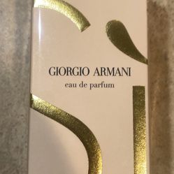 Giorgio Armani Perfume 