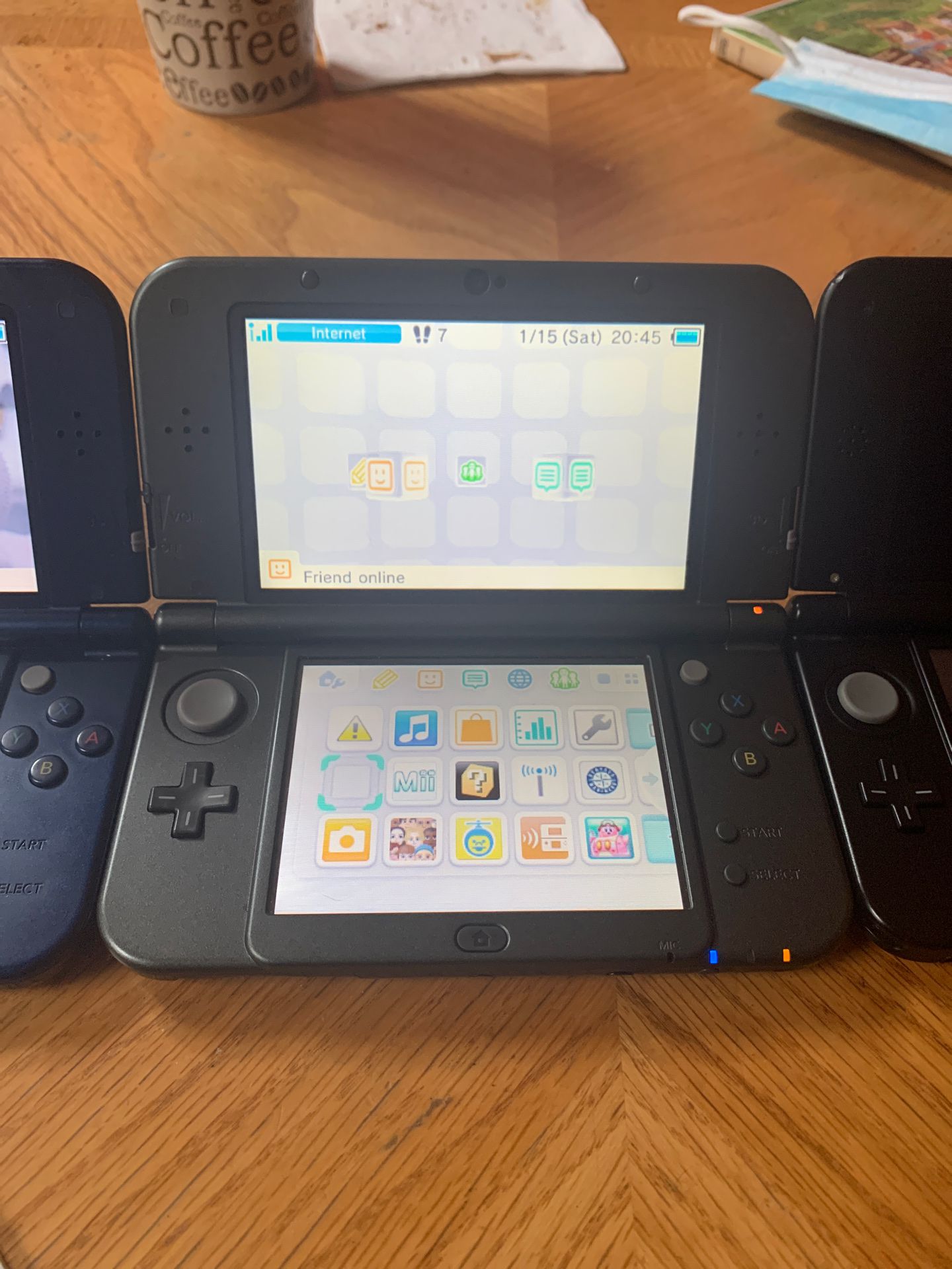 New Nintendo 3DS XL 50+ games installed