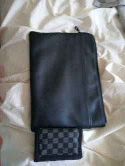Black lether pouch and vans wallet