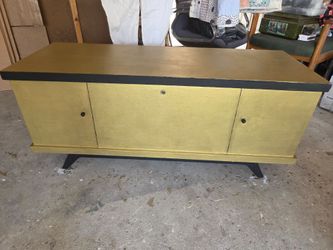 VINTAGE VIRGINIA  MAID CEDAR CHEST