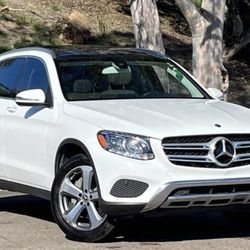 2019 Mercedes-Benz GLC 300
