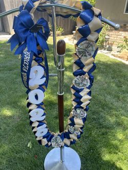 Navy Blue And Gold Graduation Lei With Money 