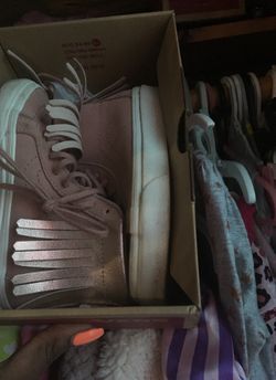 Daughter can’t fit and barely worn