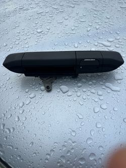 OEM tailgate handle for Toyota Tacoma 05-15 $10