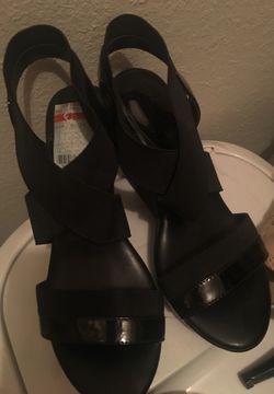 Black wedges by Charles Davis 51/2