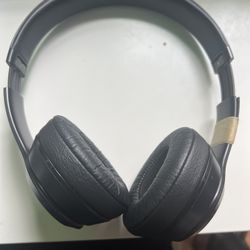 Beats Solo3 Over-Ear Headphones