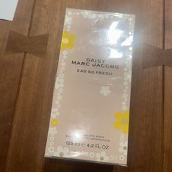 Daisy By Marc Jacobs  125ml 4.2 oz