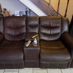 Sofa recliner, recliner nd loveseat not recliner