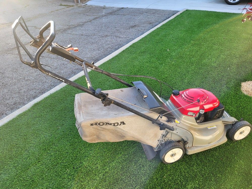 Lawn Mower Honda