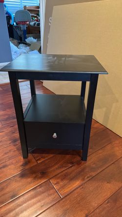 Black Nightstand with Drawer and Shelf