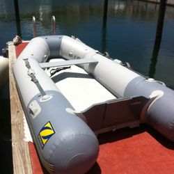 For Sale: 10ft Zodiac Inflatable Boat + Yamaha 8HP 4-Stroke Motor 