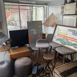 Moving- Counter Level Stools 