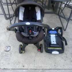 Doona Infant Car Seat & Stroller with LATCH Base — Nitro Black