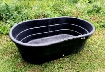 300 Gallon Tub