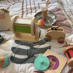 Baby wood toys