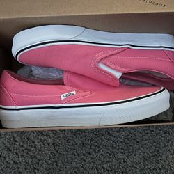 VANS SLIP ON SHOES 