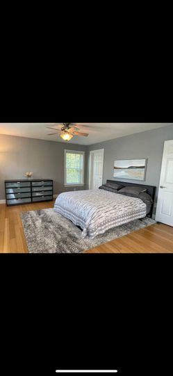 King Bed/Frame and Dresser