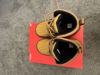 Nike ACG Woodside 2 Size 12c Snow Hiking Boots for Sale in Las