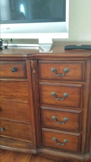 Jaclyn Smith Largo Furniture For Sale In Pembroke Pines Fl Offerup