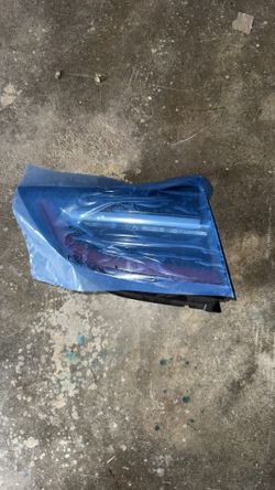 Brand new OEM rear liftgate reverse light assembly for Tesla Model 3.