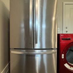 36” Whirlpool Fridge w/ Freezer