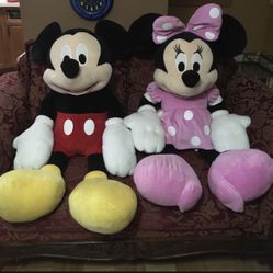 Supersized Mickey & Minnie
