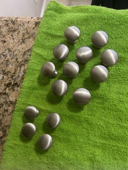 NEW! Cabinet Door Knobs